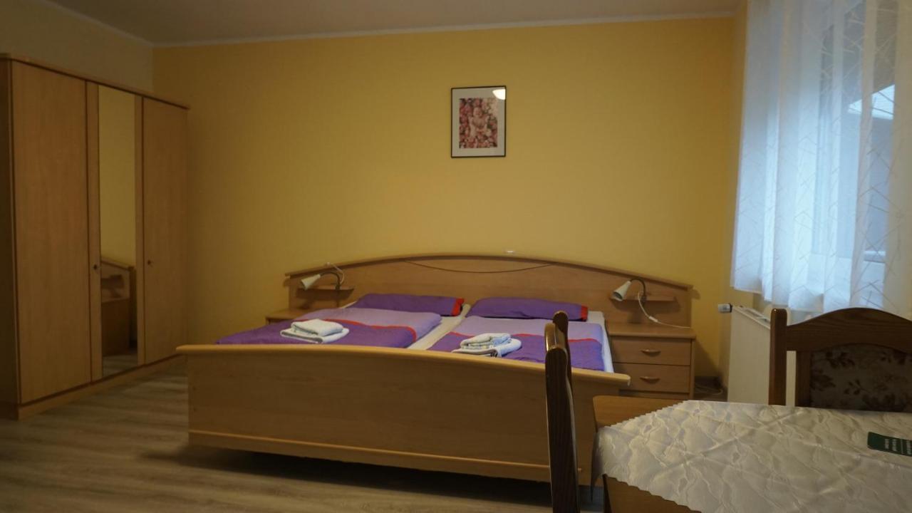 Logia Hotel Garni 뉴할링거지어 외부 사진